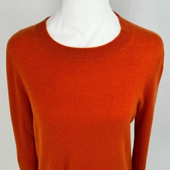 NEW / Cashmere classic-fit crewneck sweater / B001 - Picture 6 of 6